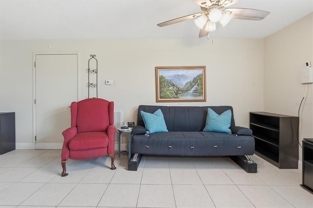 For Sale: $719,900 (5 beds, 3 baths, 4376 Square Feet)