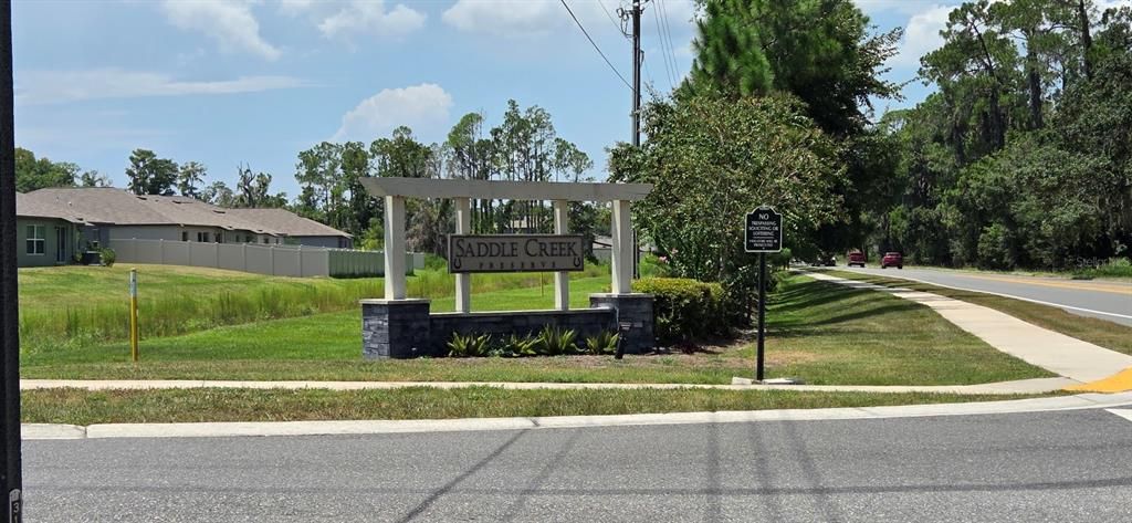 For Rent: $1,995 (3 beds, 2 baths, 1555 Square Feet)