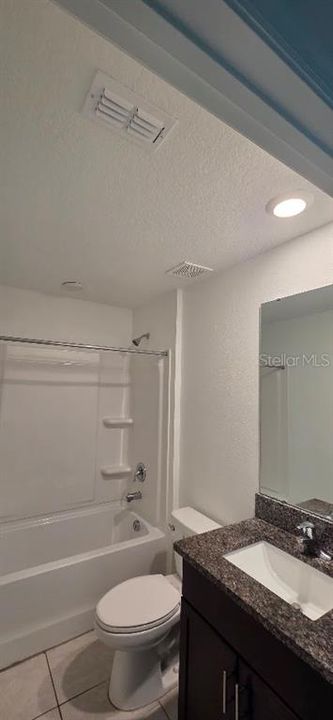 For Rent: $1,995 (3 beds, 2 baths, 1555 Square Feet)