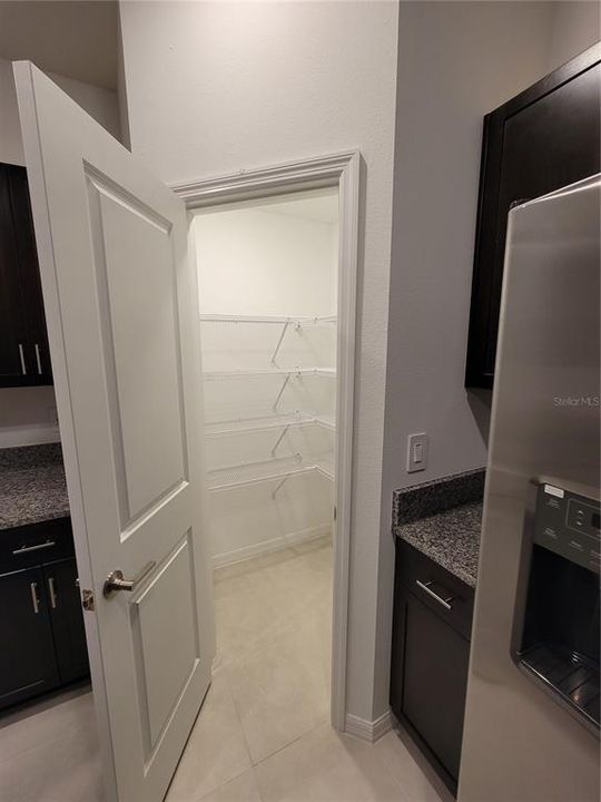 В аренду: $2,250 (3 спален, 2 ванн, 1555 Квадратных фут)