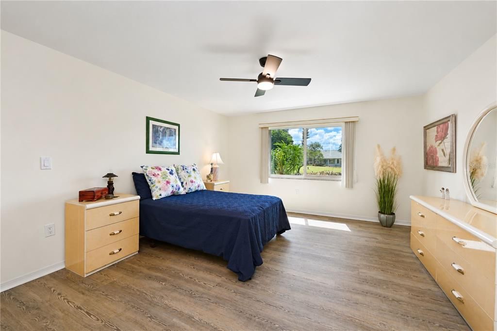 For Sale: $270,000 (2 beds, 2 baths, 1525 Square Feet)