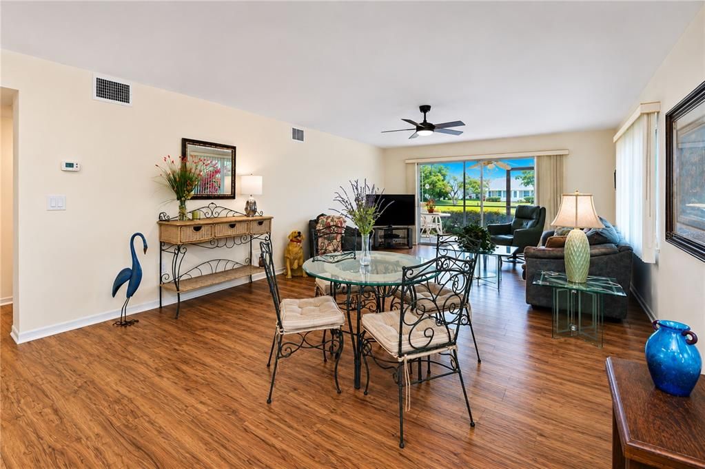 For Sale: $270,000 (2 beds, 2 baths, 1525 Square Feet)
