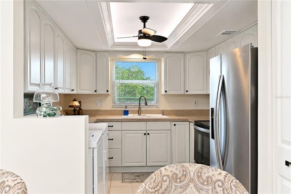For Sale: $270,000 (2 beds, 2 baths, 1525 Square Feet)