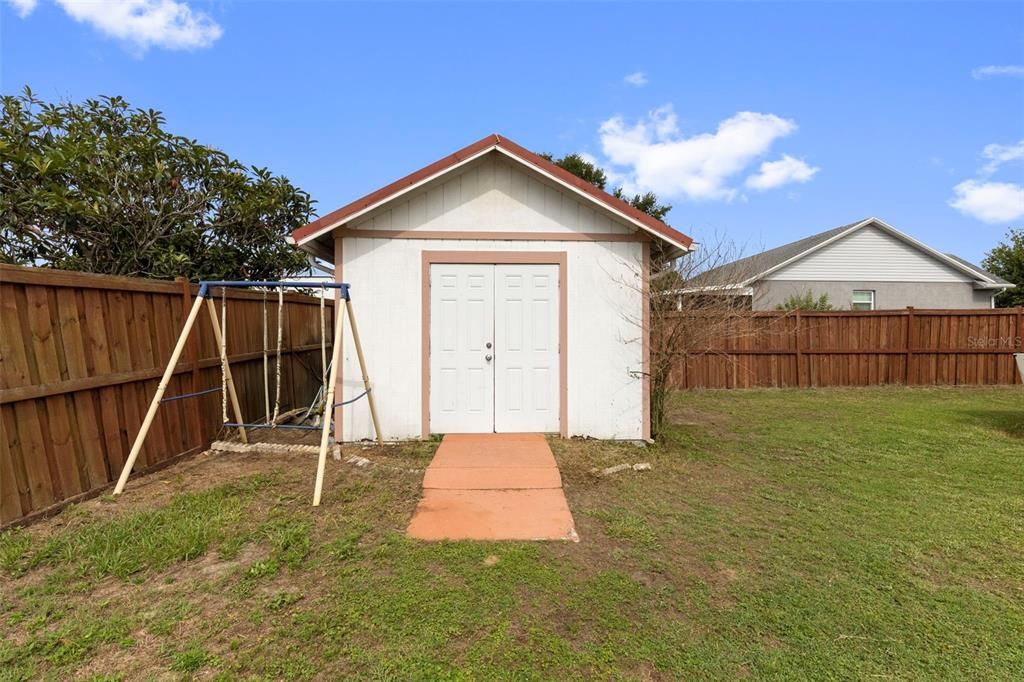 For Sale: $350,000 (3 beds, 2 baths, 1392 Square Feet)