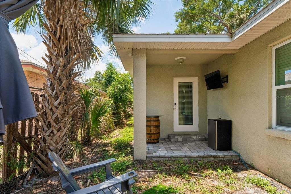 En Venta: $395,000 (3 camas, 2 baños, 1800 Pies cuadrados)