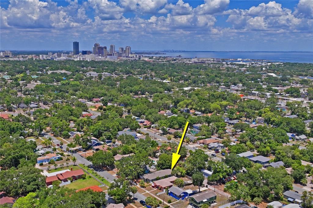 En Venta: $395,000 (3 camas, 2 baños, 1800 Pies cuadrados)