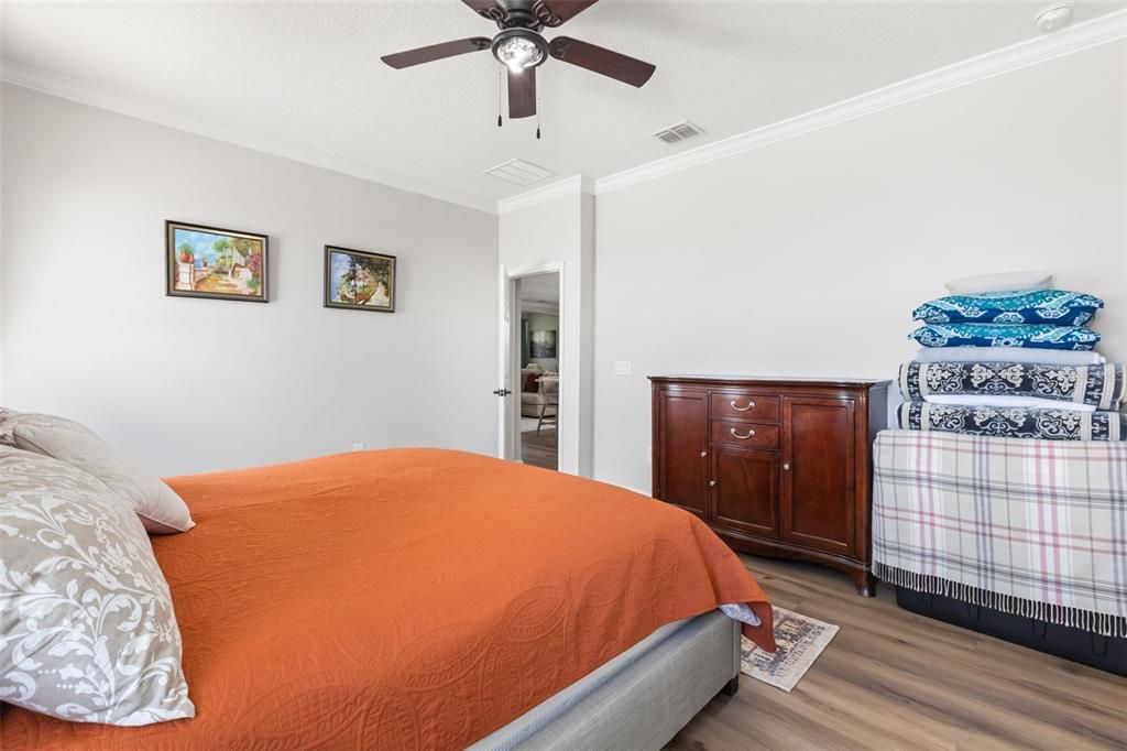 For Sale: $419,000 (3 beds, 2 baths, 1825 Square Feet)