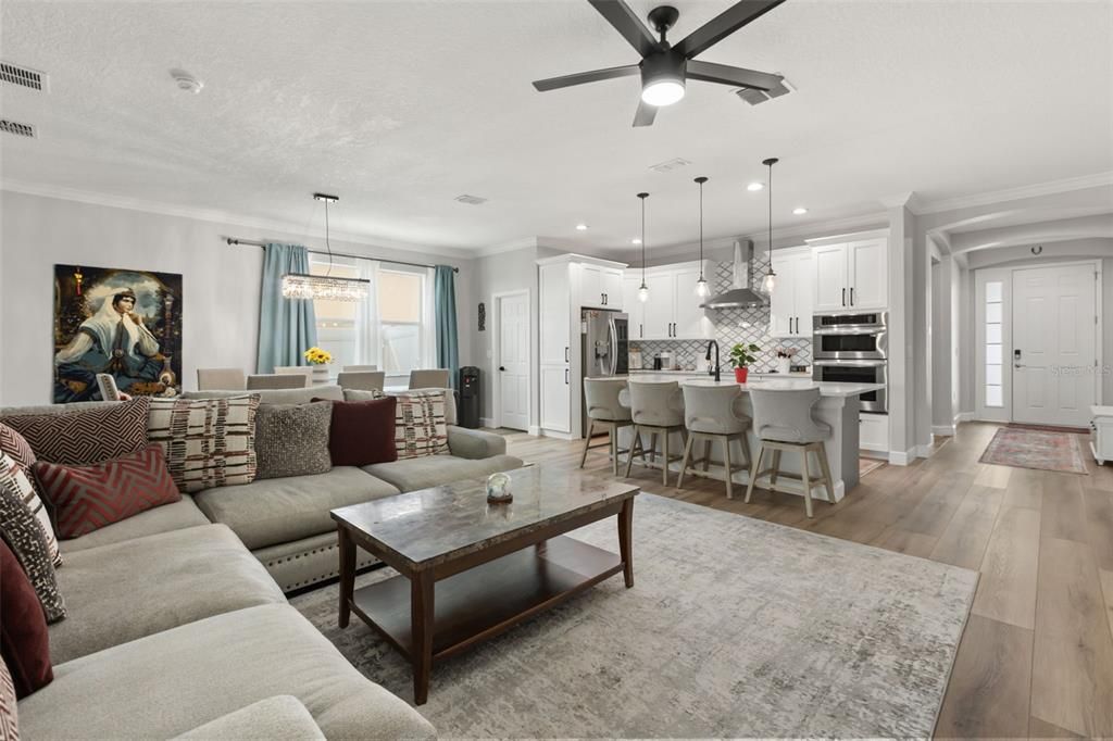 For Sale: $419,000 (3 beds, 2 baths, 1825 Square Feet)