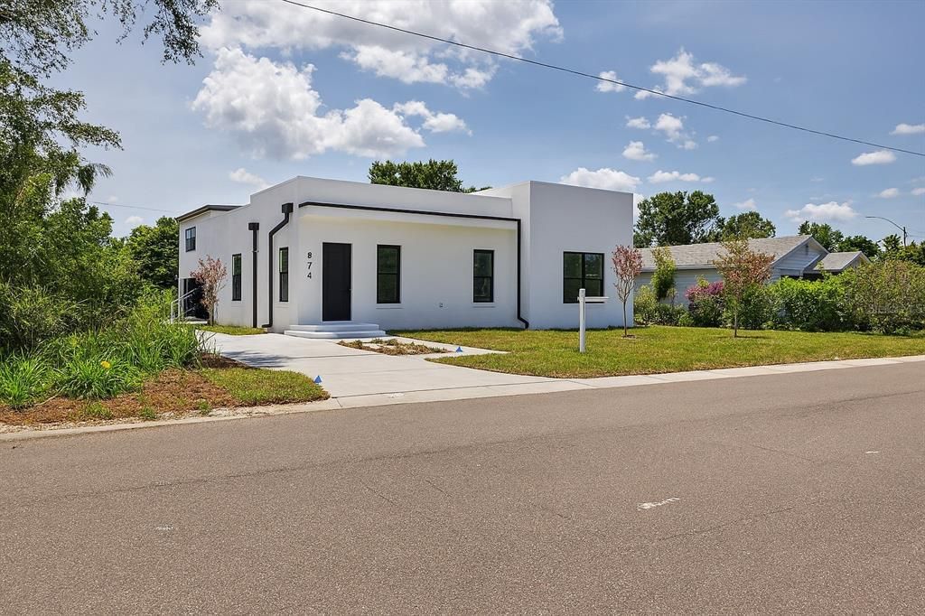 En Venta: $775,000 (5 camas, 3 baños, 2497 Pies cuadrados)