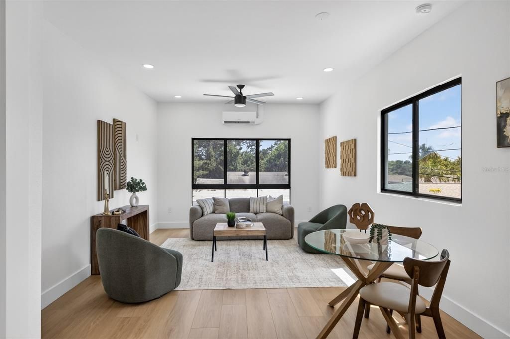 En Venta: $775,000 (5 camas, 3 baños, 2497 Pies cuadrados)