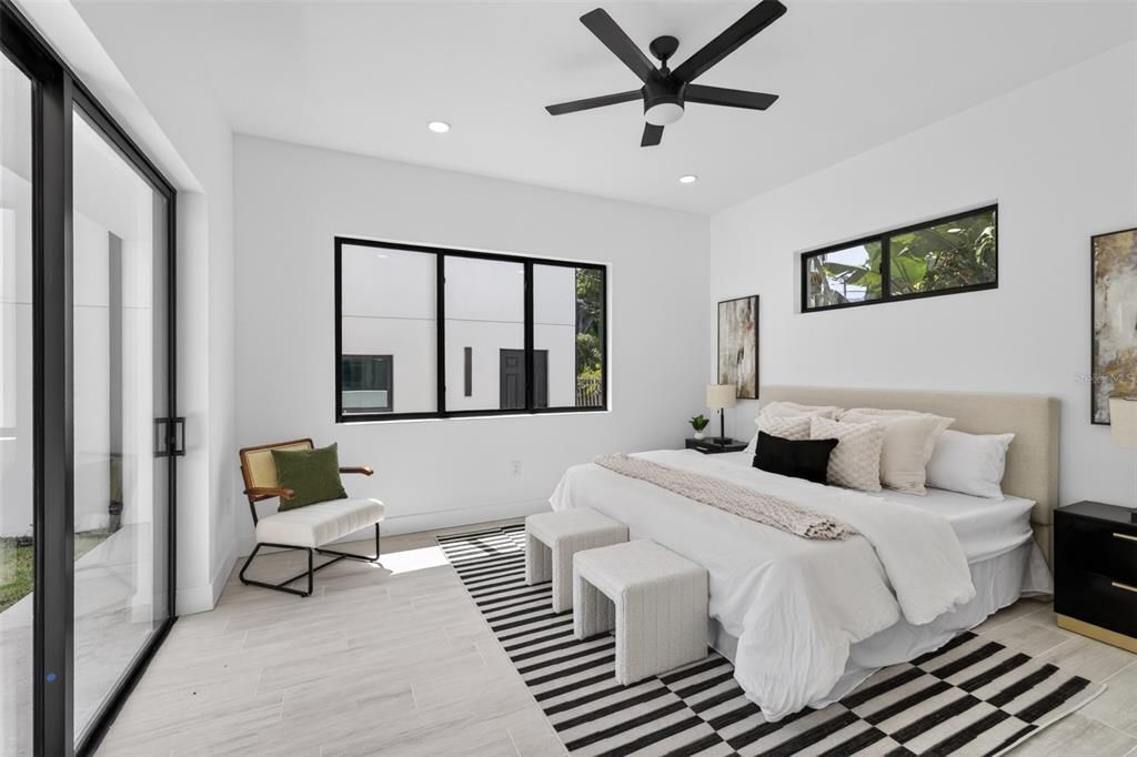 En Venta: $775,000 (5 camas, 3 baños, 2497 Pies cuadrados)