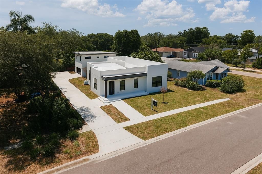 En Venta: $775,000 (5 camas, 3 baños, 2497 Pies cuadrados)
