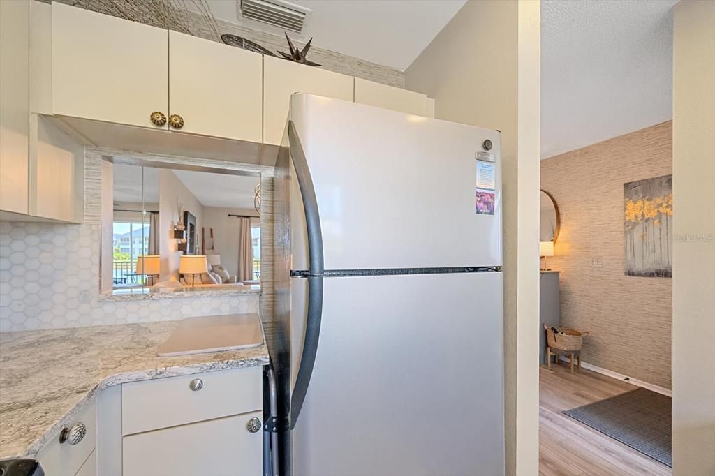 For Rent: $2,500 (2 beds, 2 baths, 1096 Square Feet)