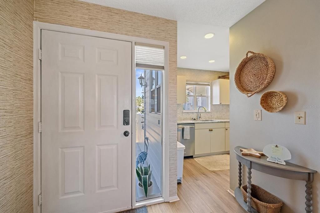 For Rent: $2,500 (2 beds, 2 baths, 1096 Square Feet)