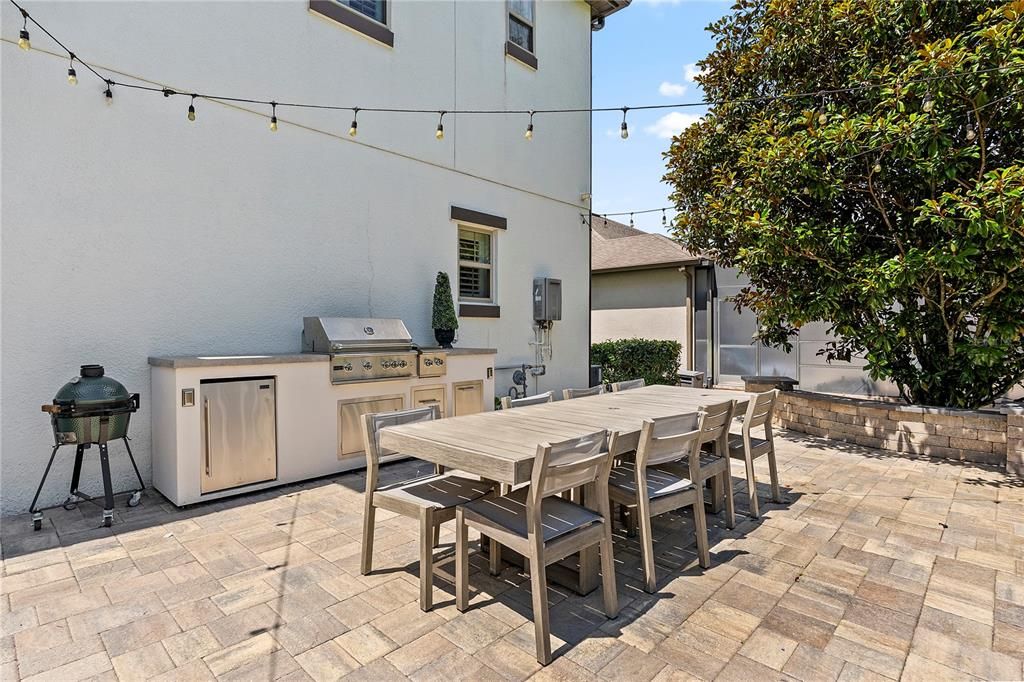 For Sale: $965,000 (5 beds, 3 baths, 3735 Square Feet)