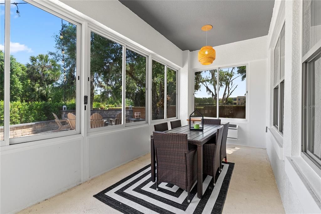 For Sale: $965,000 (5 beds, 3 baths, 3735 Square Feet)