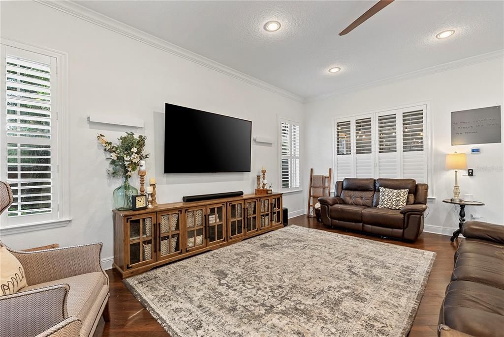 For Sale: $965,000 (5 beds, 3 baths, 3735 Square Feet)
