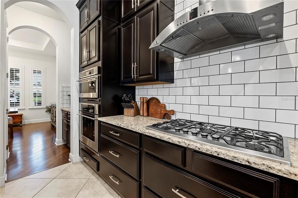 For Sale: $965,000 (5 beds, 3 baths, 3735 Square Feet)