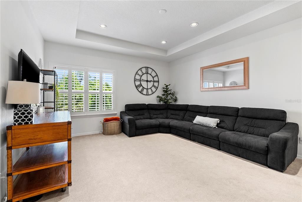 For Sale: $965,000 (5 beds, 3 baths, 3735 Square Feet)