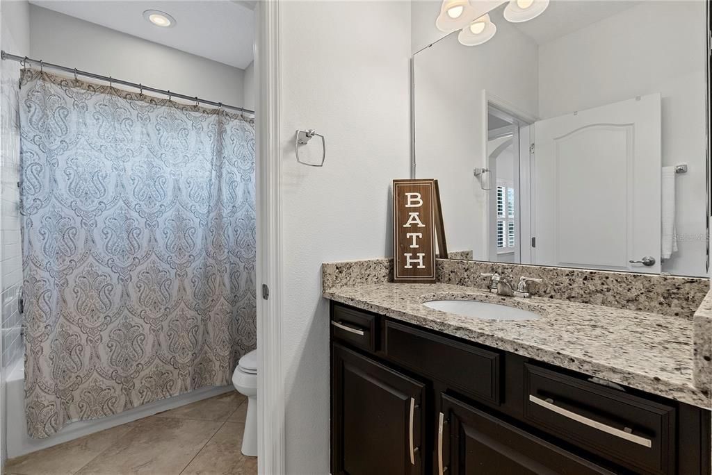 For Sale: $965,000 (5 beds, 3 baths, 3735 Square Feet)