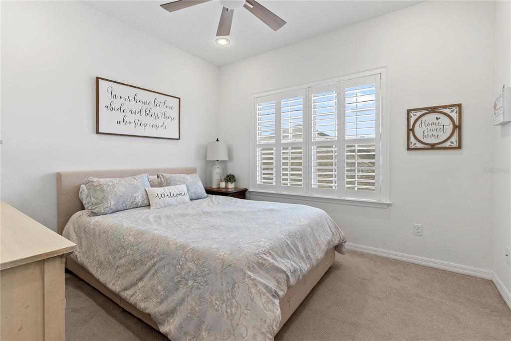 For Sale: $965,000 (5 beds, 3 baths, 3735 Square Feet)