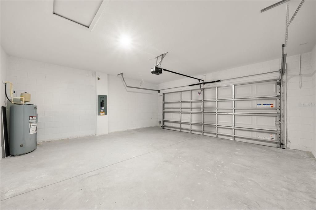 На продажу: $294,900 (3 спален, 2 ванн, 1450 Квадратных фут)