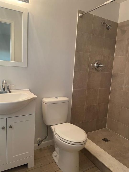 For Rent: $2,400 (3 beds, 2 baths, 1296 Square Feet)