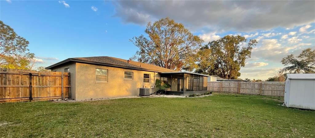 For Rent: $2,400 (3 beds, 2 baths, 1296 Square Feet)