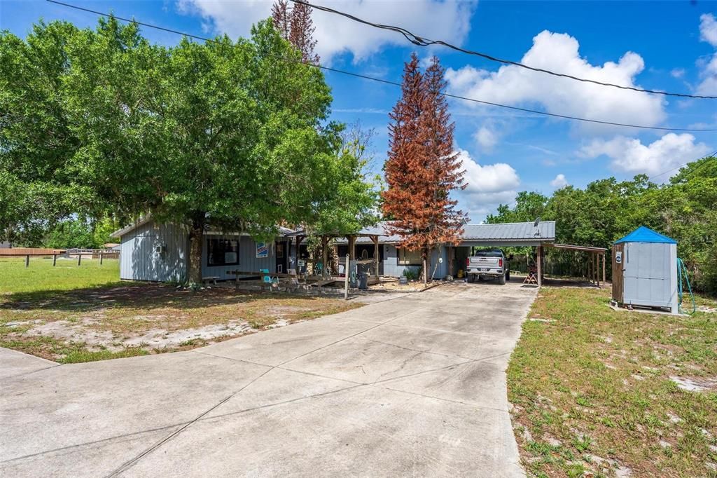 For Sale: $2,700,000 (3 beds, 2 baths, 2120 Square Feet)