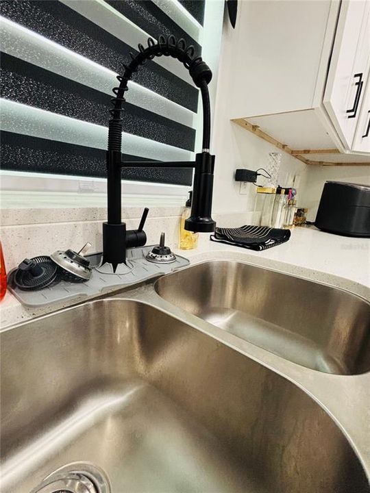 For Sale: $279,900 (3 beds, 2 baths, 1522 Square Feet)