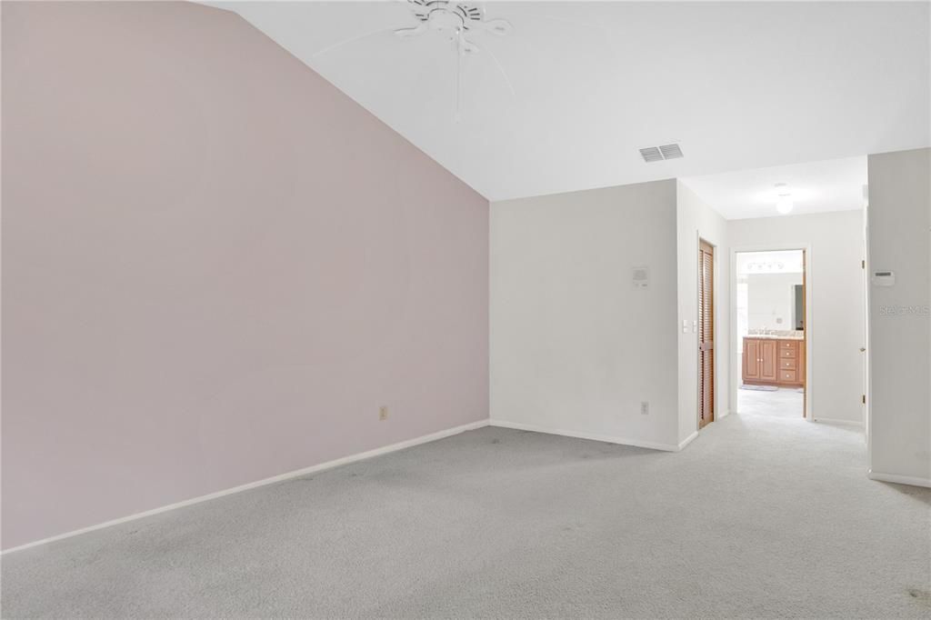 For Sale: $465,000 (3 beds, 2 baths, 1833 Square Feet)