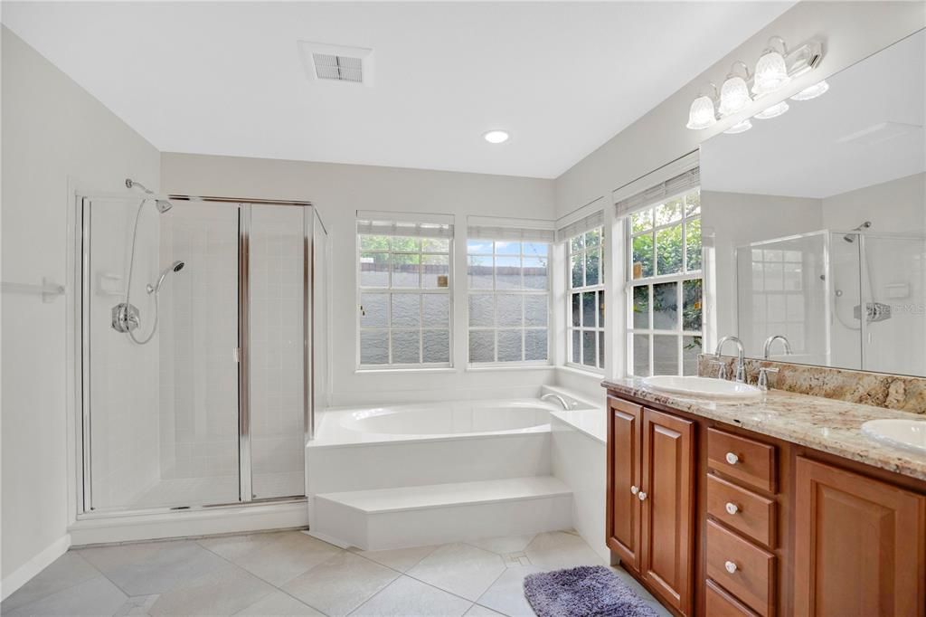 For Sale: $465,000 (3 beds, 2 baths, 1833 Square Feet)