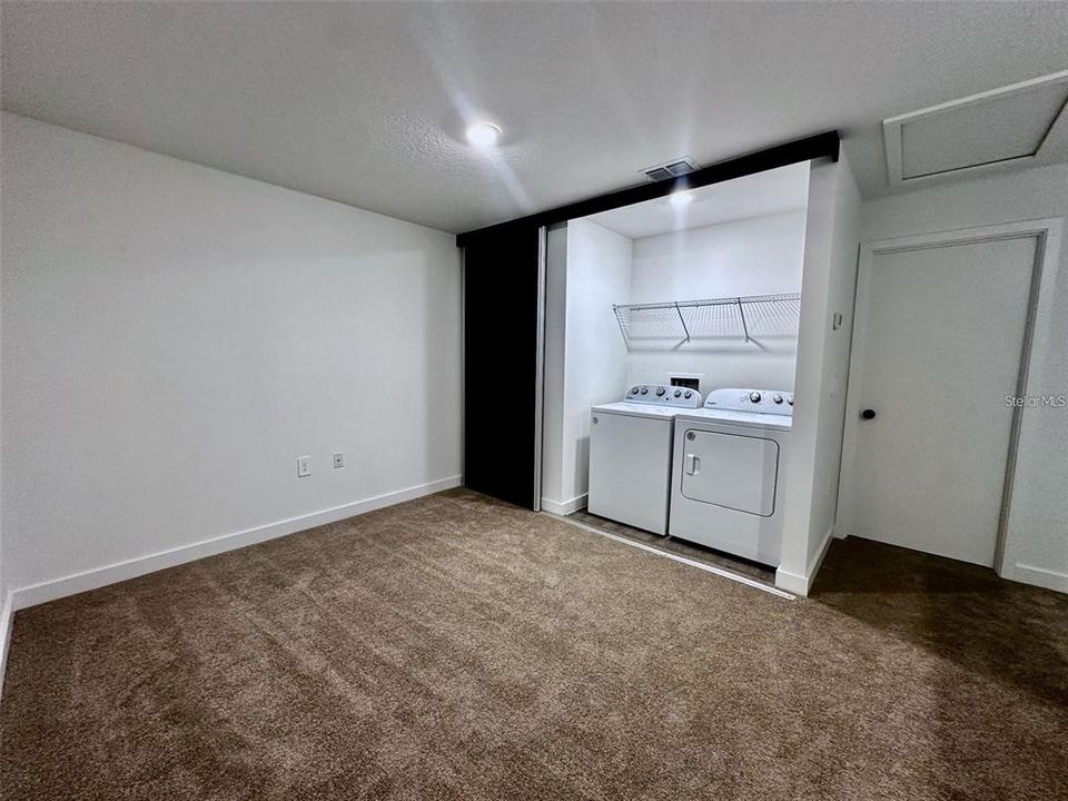 En Venta: $329,900 (3 camas, 3 baños, 1360 Pies cuadrados)