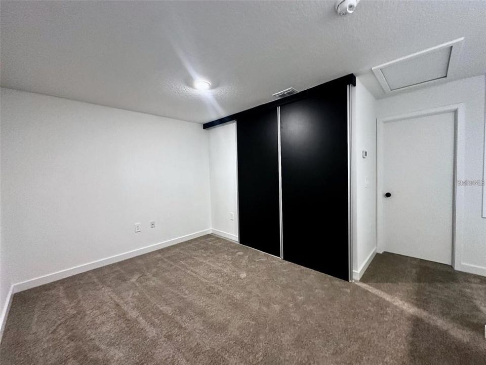 En Venta: $329,900 (3 camas, 3 baños, 1360 Pies cuadrados)
