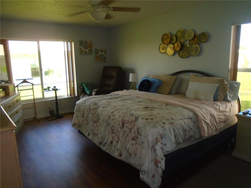 En Venta: $389,900 (2 camas, 2 baños, 1776 Pies cuadrados)