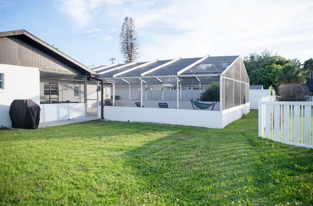На продажу: $419,900 (3 спален, 2 ванн, 1421 Квадратных фут)
