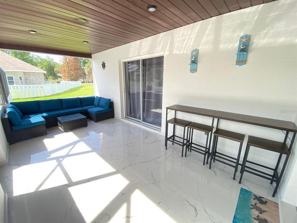 На продажу: $419,900 (3 спален, 2 ванн, 1421 Квадратных фут)