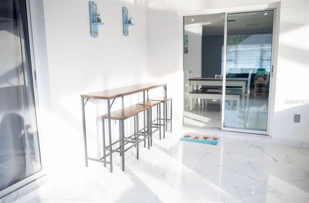 На продажу: $419,900 (3 спален, 2 ванн, 1421 Квадратных фут)