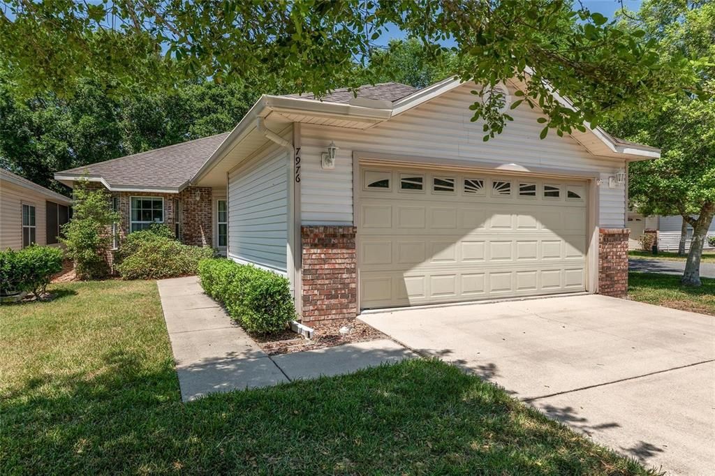 For Rent: $2,075 (3 beds, 2 baths, 1380 Square Feet)