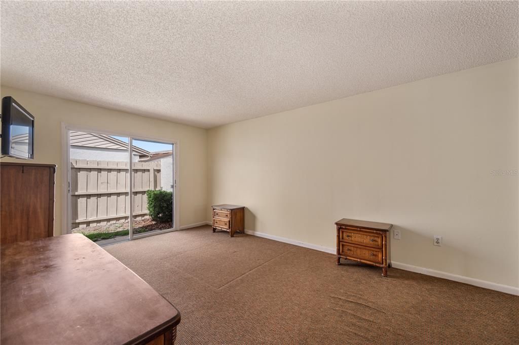 For Sale: $149,000 (2 beds, 2 baths, 1080 Square Feet)