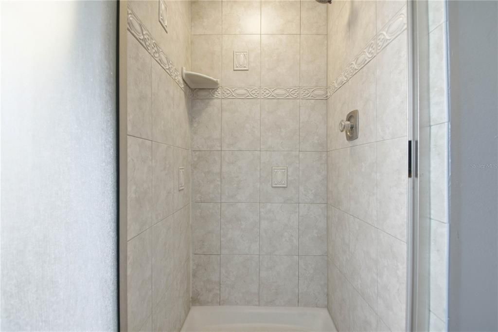 For Sale: $478,800 (2 beds, 2 baths, 1260 Square Feet)