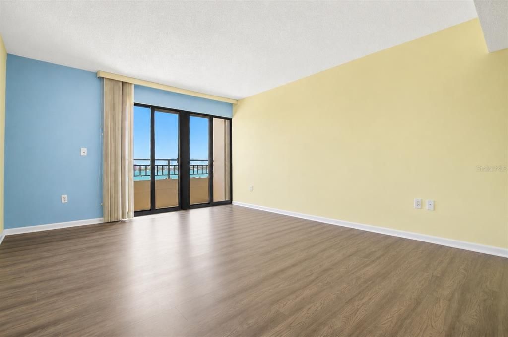 For Sale: $478,800 (2 beds, 2 baths, 1260 Square Feet)
