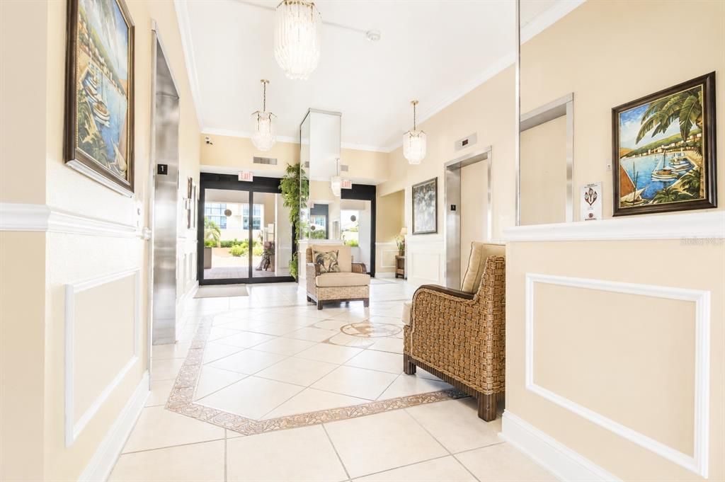 For Sale: $478,800 (2 beds, 2 baths, 1260 Square Feet)