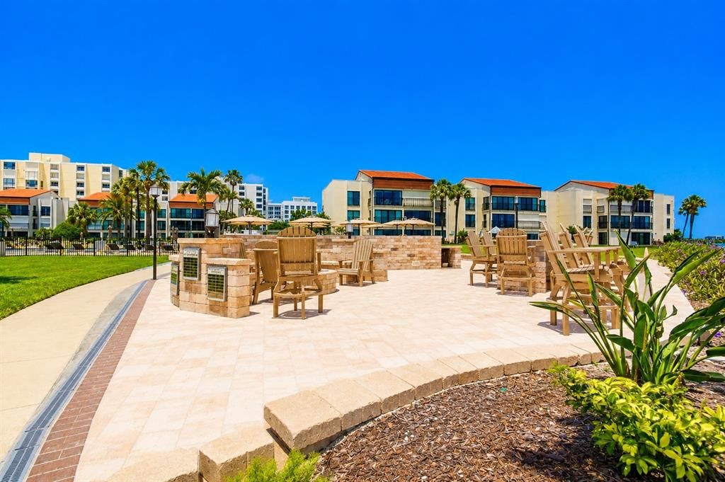 For Sale: $478,800 (2 beds, 2 baths, 1260 Square Feet)