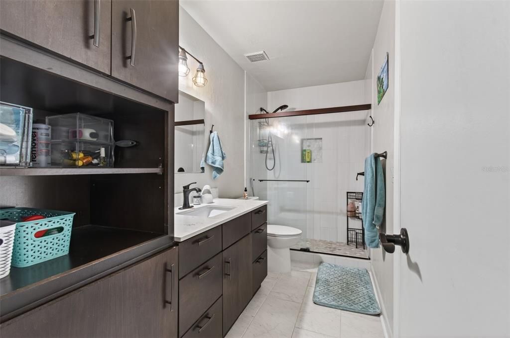 For Sale: $294,900 (2 beds, 2 baths, 1196 Square Feet)