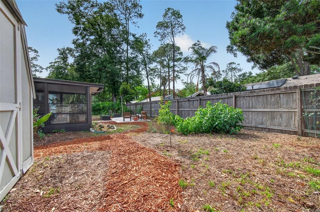 For Sale: $294,900 (2 beds, 2 baths, 1196 Square Feet)
