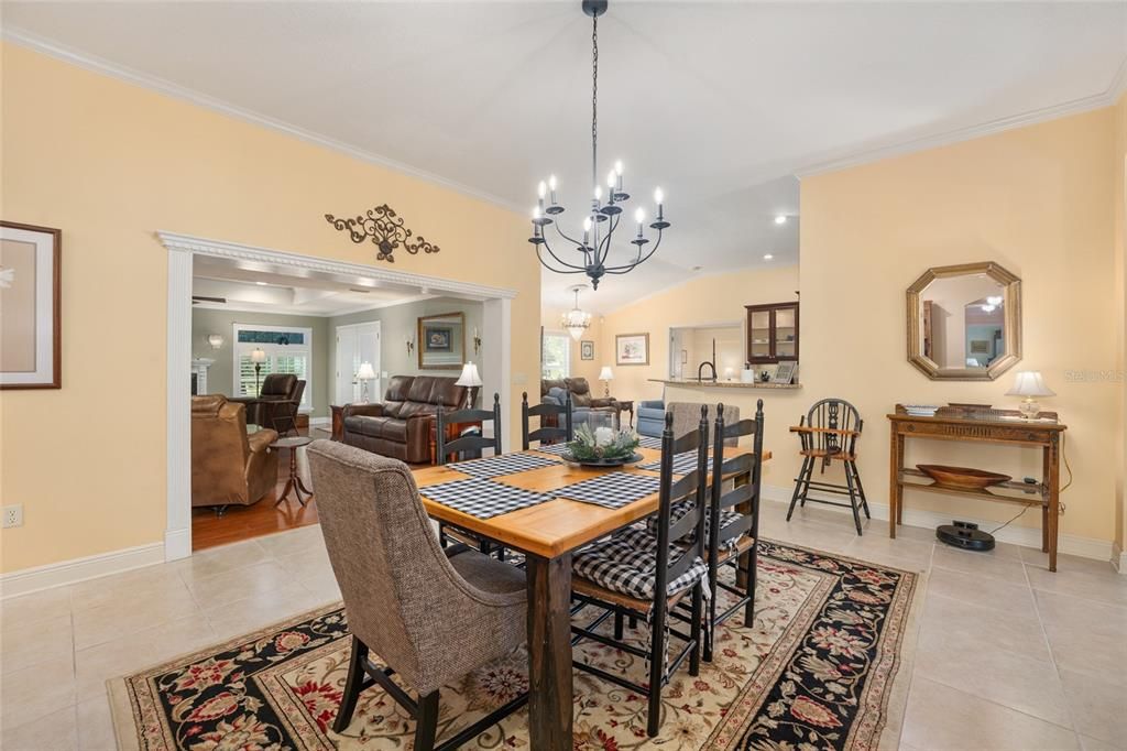 Active With Contract: $550,000 (3 beds, 2 baths, 2634 Square Feet)