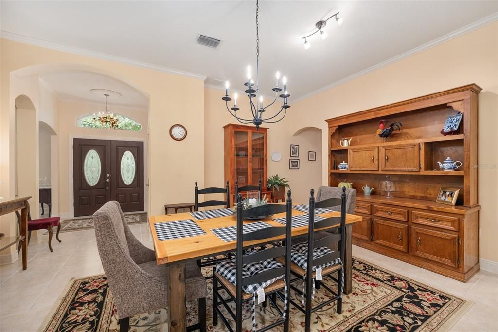 Active With Contract: $550,000 (3 beds, 2 baths, 2634 Square Feet)