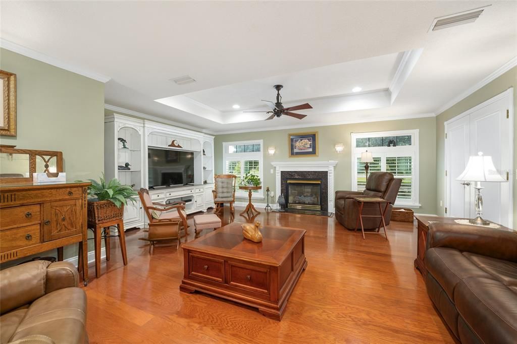 Active With Contract: $550,000 (3 beds, 2 baths, 2634 Square Feet)