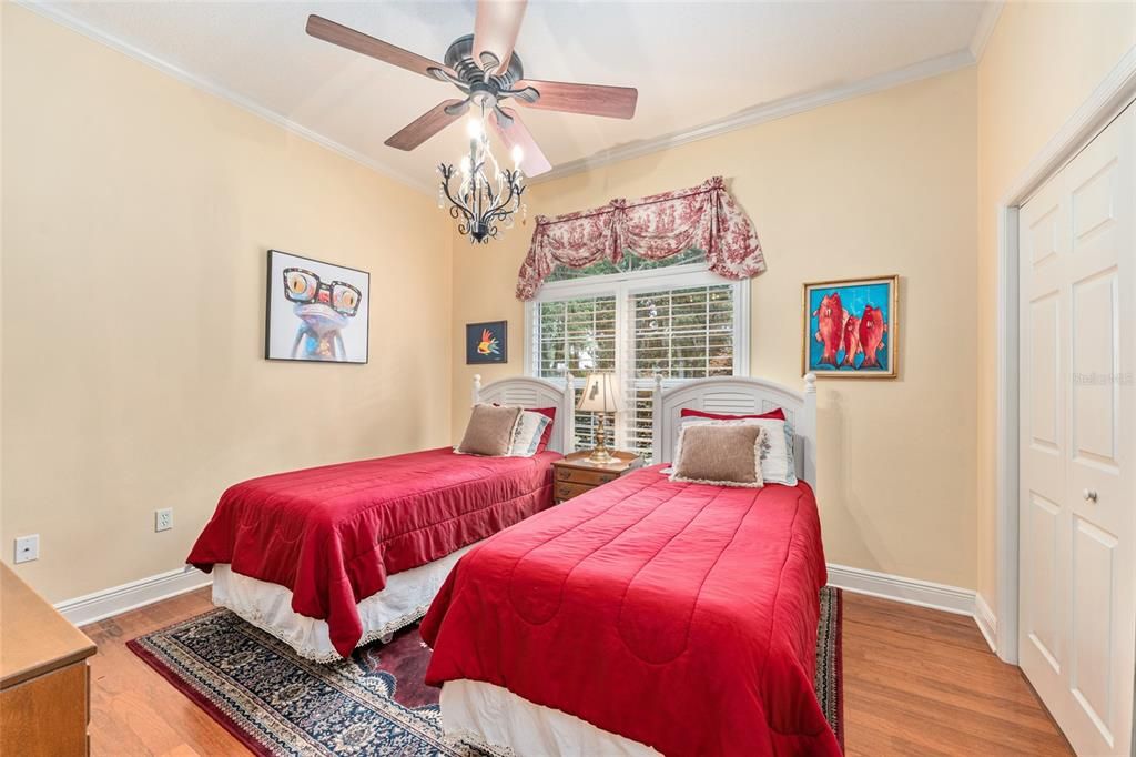 Active With Contract: $550,000 (3 beds, 2 baths, 2634 Square Feet)